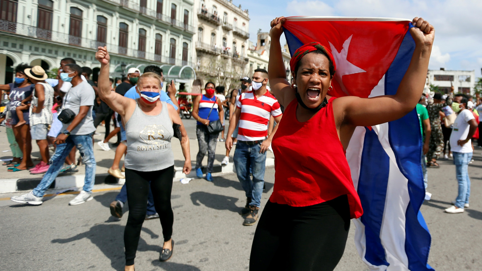 Artistas y celebridades alzan su voz en apoyo al pueblo cubano