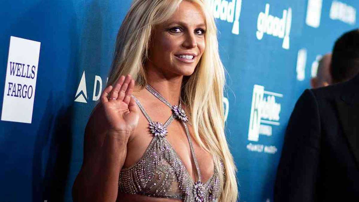 Britney se sincera y explica el motivo de sus topless en redes sociales