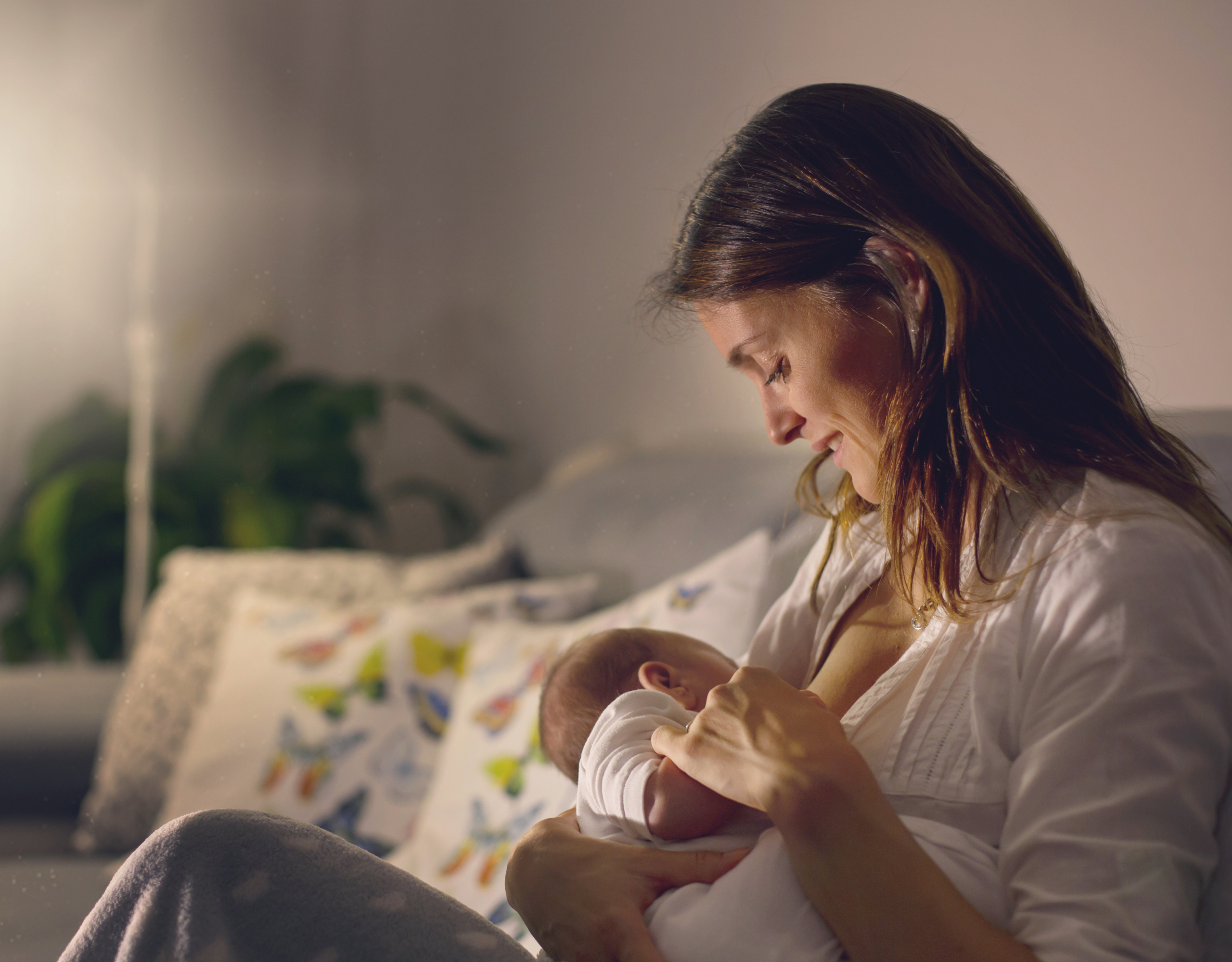 Los múltiples beneficios de la lactancia materna en la madre y el recién nacido