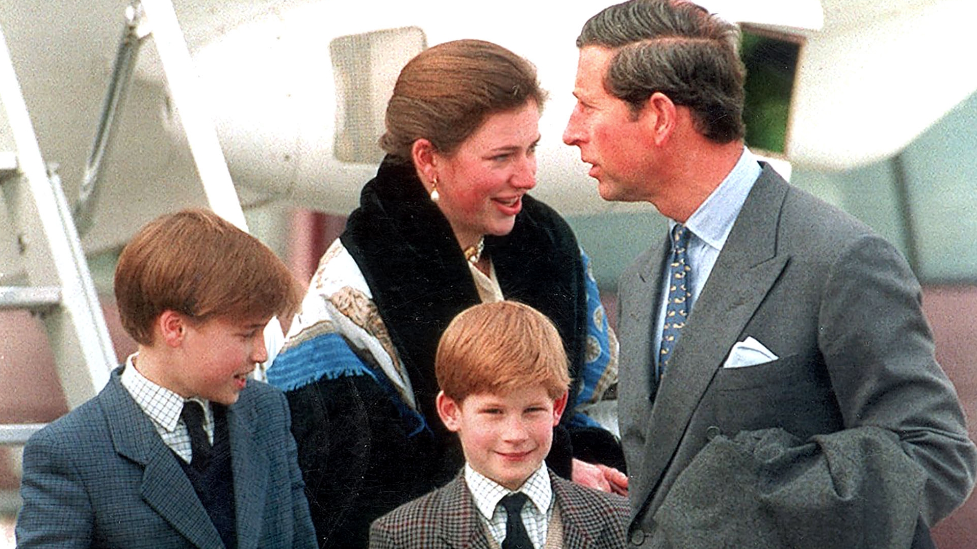 Ex niñera de Harry y William será indemnizada por la mentira de su affair con el príncipe Carlos