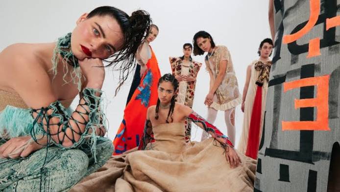 Diseñadora chilena sorprende en la Semana de la Moda de Londres