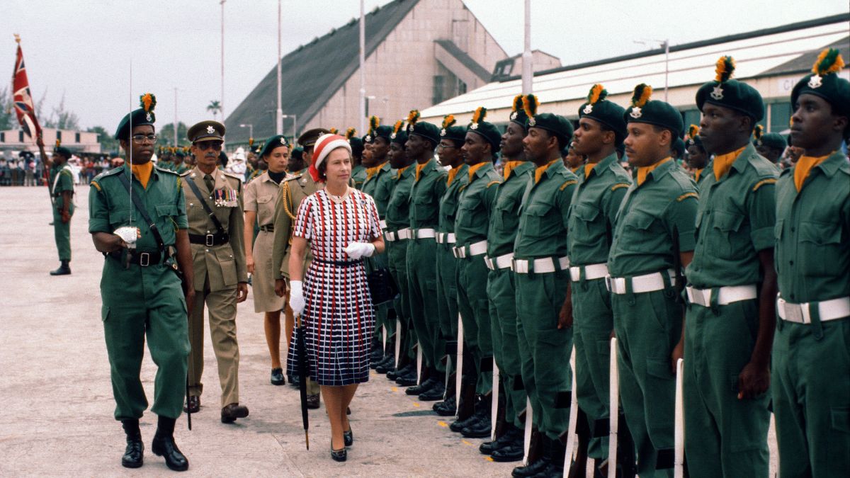 ¡El fin de una era! Isabel II deja de ser la Reina de Barbados