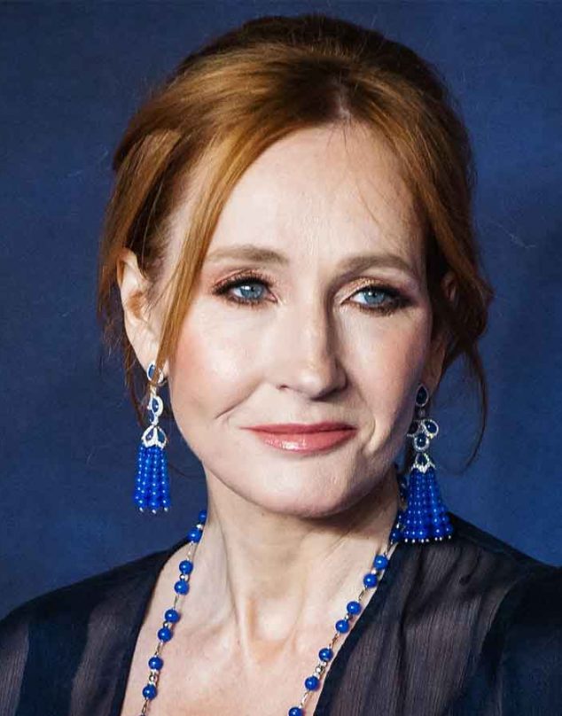 Evanna Lynch, de “Harry Potter”, dice que J.K. Rowling merece “más gracia”
