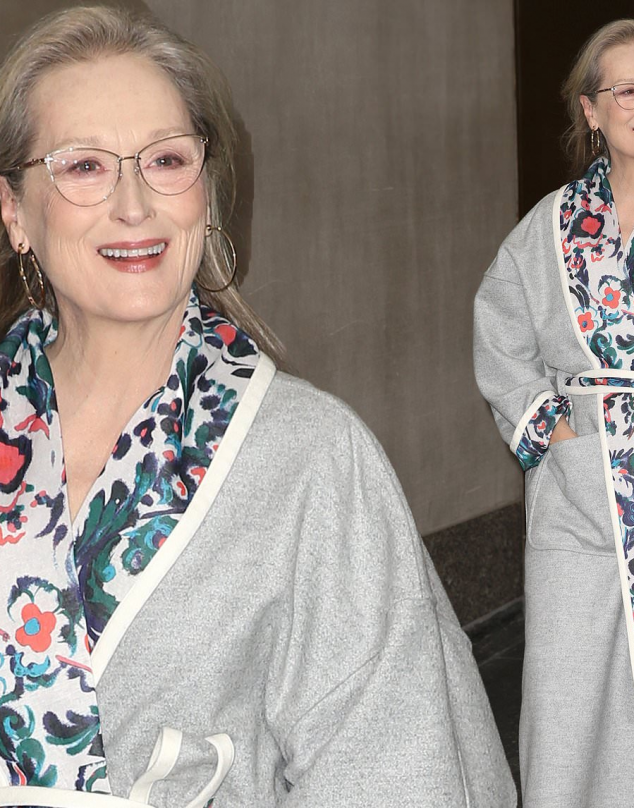 Meryl Streep deslumbra con un abrigo bata y tacos rojos para promocionar “Don’t look up”