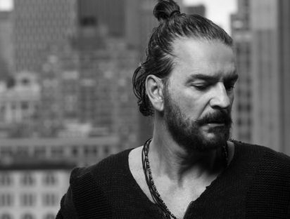 Ricardo Arjona regresa a casa para iniciar la gira más grande de su carrera