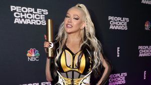 Christina Aguilera recrea uno de sus looks más icónicos de los 2000