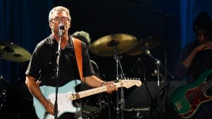 Lanzan vinilo a Eric Clapton y concierto termina sin bis