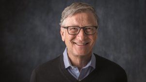 Bill Gates tiene un plan para acabar con el coronavirus en todo el mundo