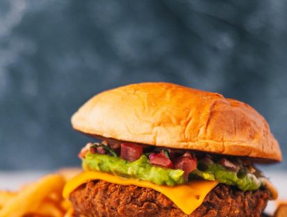 7 hamburguesas veggies que no te harán extrañar la carne