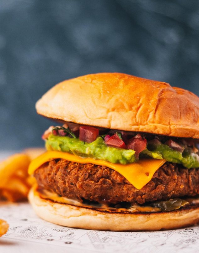 7 hamburguesas veggies que no te harán extrañar la carne