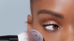5 errores que debes evitar al usar polvo de maquillaje