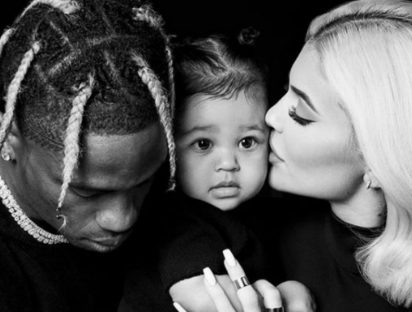 Kylie Jenner comparte la primera foto de su segundo hijo con Travis Scott