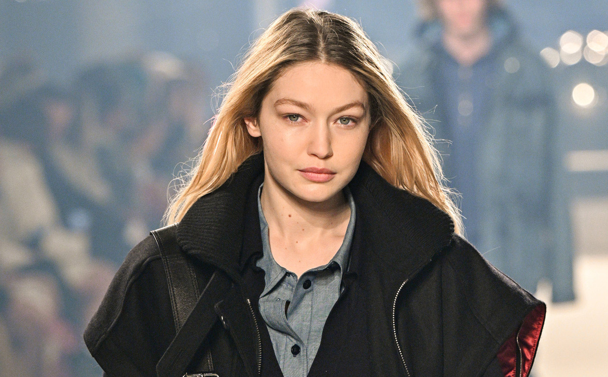 Gigi Hadid impacta en pasarela de Ralph Lauren con nuevo look