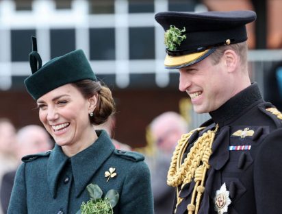 Kate Middleton deslumbra con un abrigo verde por St. Patrick
