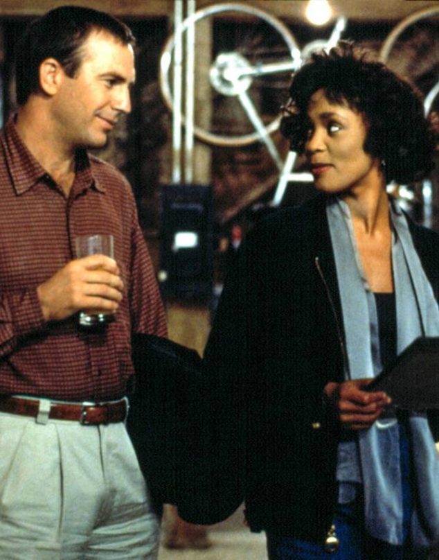 A 30 años del estreno de “El Guardaespaldas”, Kevin Costner recuerda a Whitney Houston