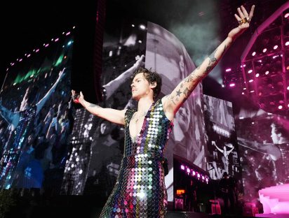 Harry Styles estrena dos nuevas canciones de su nuevo álbum en Coachella