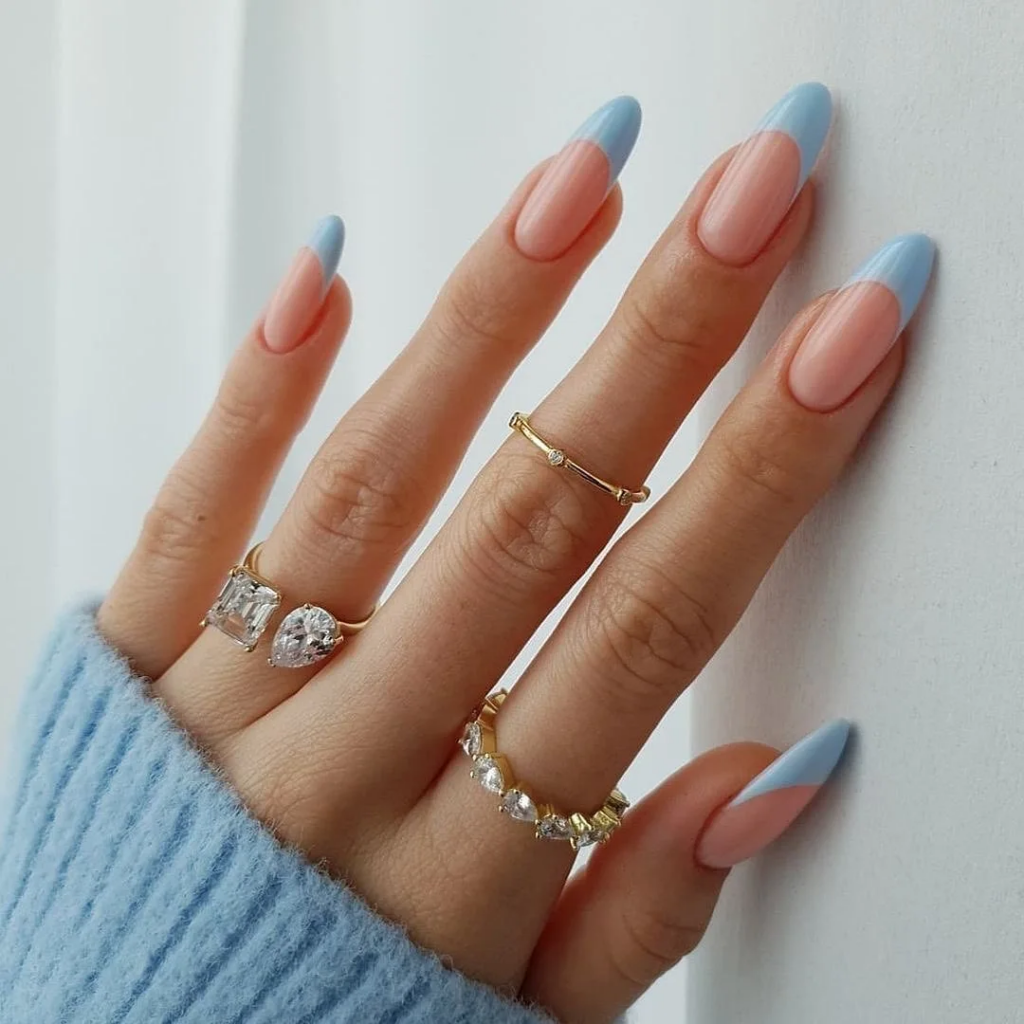 Estas variaciones de uñas francesas se están tomando Pinterest - Revista  Velvet