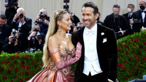 Ryan Reynolds habla de criar a sus hijas con Blake Lively: “Ella está a cargo”