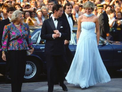 La historia detrás del vestido azul con el que Lady Di conquistó Cannes
