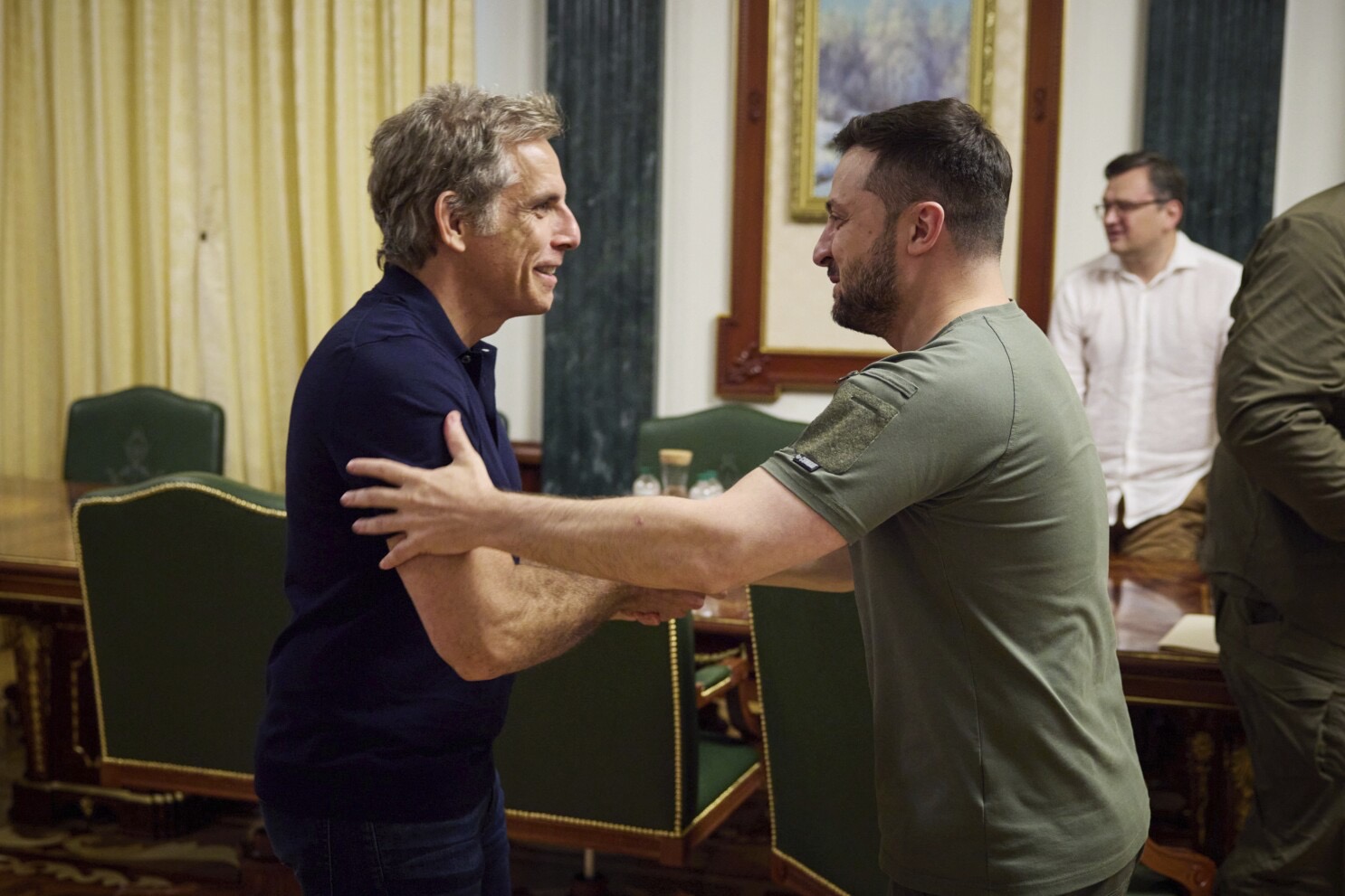 “Eres mi héroe”: Ben Stiller visita a Zelensky en Ucrania