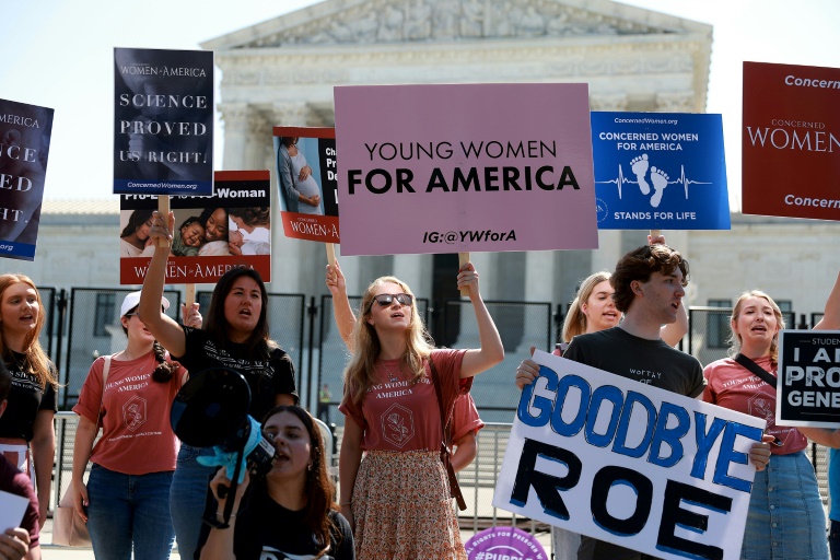 Tras 49 años, el Supremo de Estados Unidos elimina el derecho al aborto