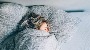¿Por qué el cambio climático ha hecho que duermas menos?