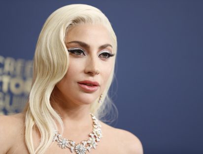 Lady Gaga se impone con nueva tendencia para cejas
