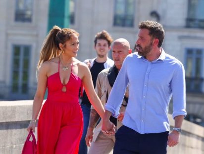 Los looks de Jennifer Lopez en su luna de miel en París