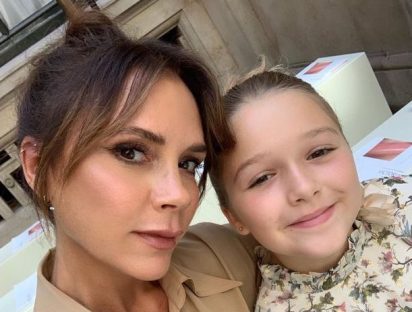 Cómo Victoria Beckham defiende a su hija de las críticas a su cuerpo