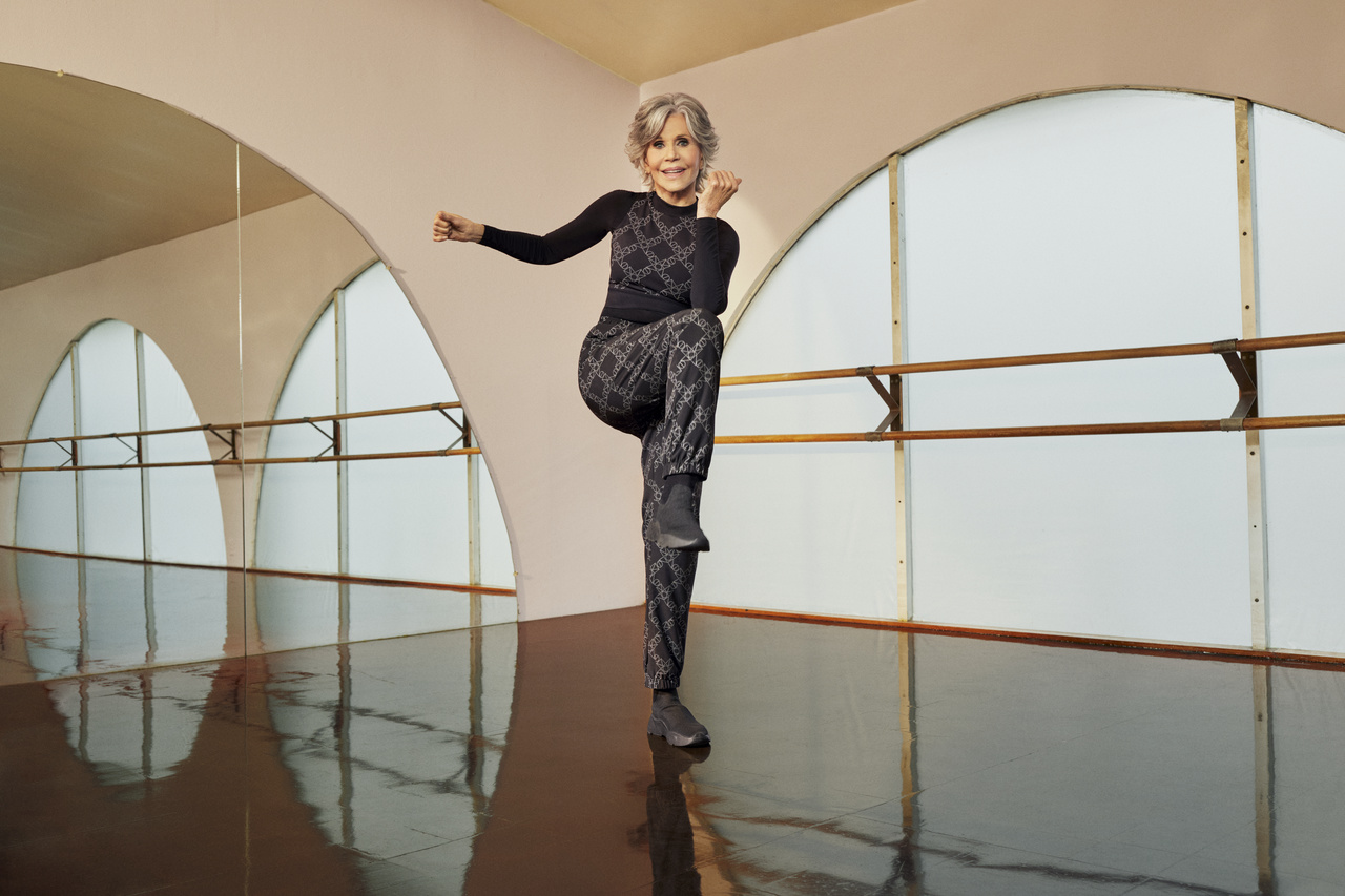 Jane Fonda, la reina del aerobic, vuelve a ponerse ropa deportiva con H&M
