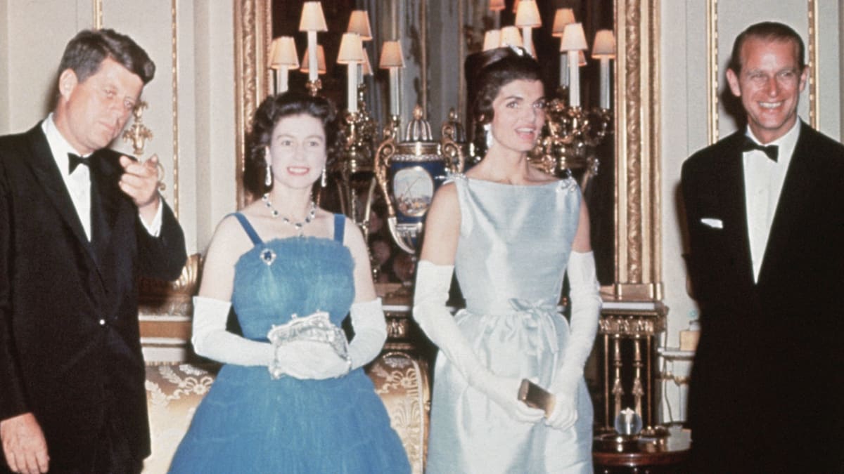 Jackie O.: la única mujer que ha logrado intimidar a la Reina Isabel II