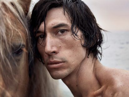 La nueva campaña topless de Adam Driver rompe el internet