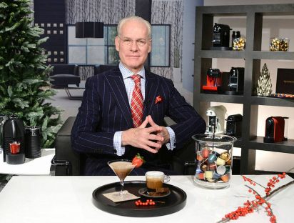 ¿Quién es Tim Gunn? El mítico ícono de la moda que vuelve con Heidi Klum en “Making the cut”