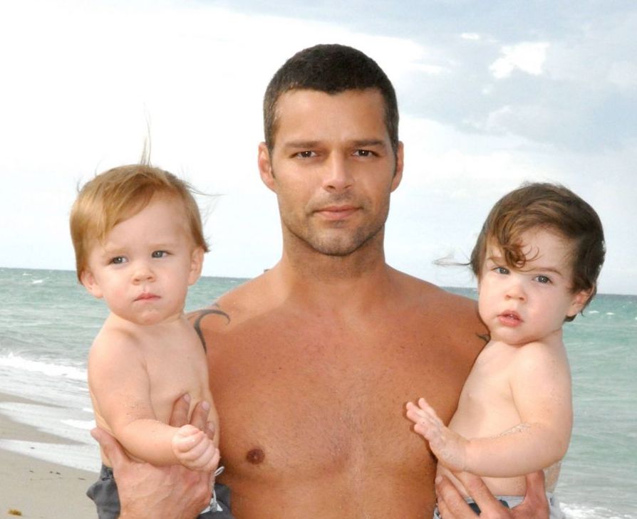 Así de grandes están los hijos mayores de Ricky Martin ¡Ya tienen 14 años!