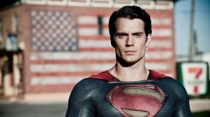Henry Cavill volverá a ponerse el traje del superhéroe que lo lanzó a la fama