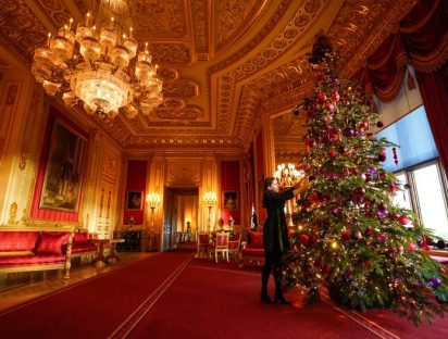 Castillo de Windsor ya está decorado para la primera Navidad sin la reina