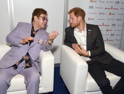 Harry y Meghan agradecen a Elton John ser “amigo de nuestros hijos” en video sorpresa
