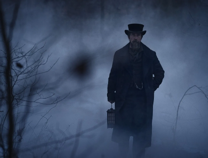 Todo sobre ‘The Pale Blue Eye’, el nuevo thriller de Netflix sobre Edgar Allan Poe