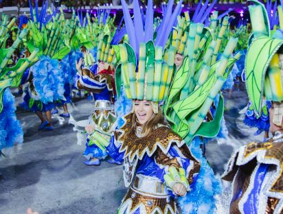 Influencers chilenas iluminaron el Carnaval de Río de Janeiro