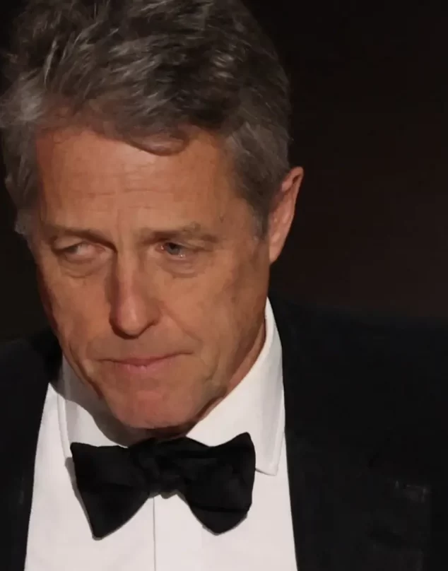 Hugh Grant protagonizó un incómodo momento en los Oscar