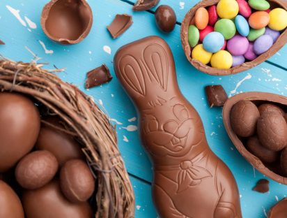 Come huevos de Pascua sin culpas: estos son los beneficios del chocolate