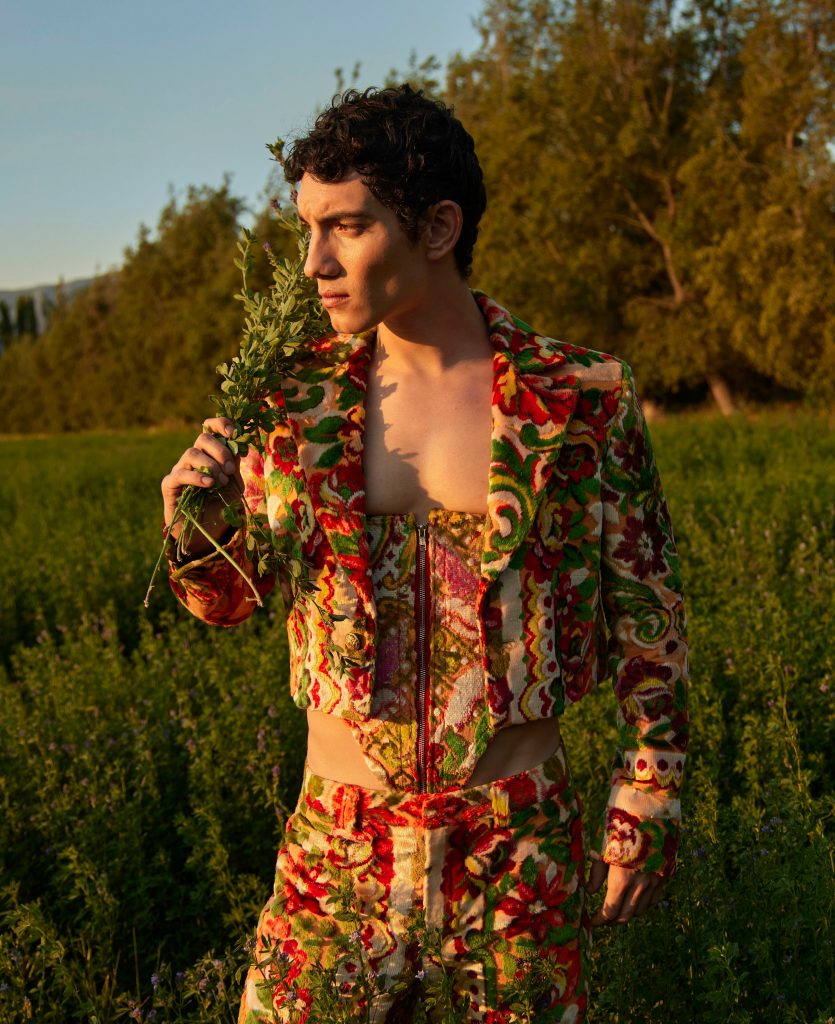 Revista Velvet | Jorge López: “Para mí Chile es recargarme de energía”