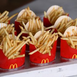 Ver comida en redes sociales podría reducir el apetito, según estudio