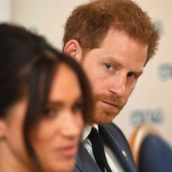 Prensa británica especula acerca de una posible ruptura entre Harry y Meghan