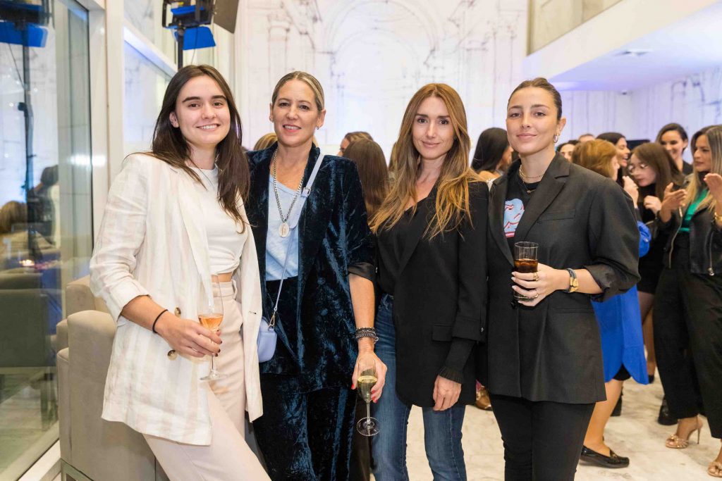 Ignacia Sánchez, Juliana Vannoni, Marcela Álvarez y Valentina Maceiras. 