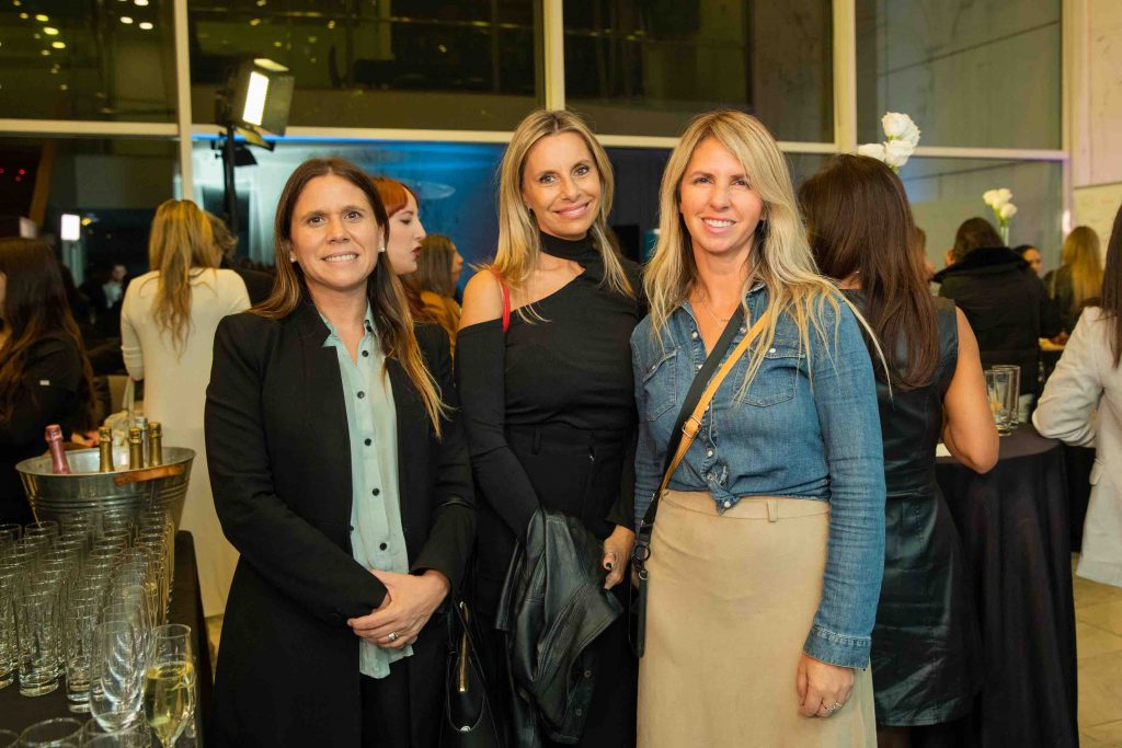 Isabel Warnier, Alejandra Khon y Loreto Larraín.