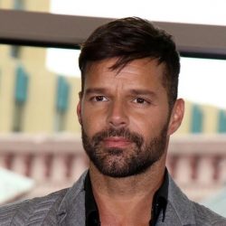 Ricky Martin suspende show en Montenegro tras incidente con gas pimienta