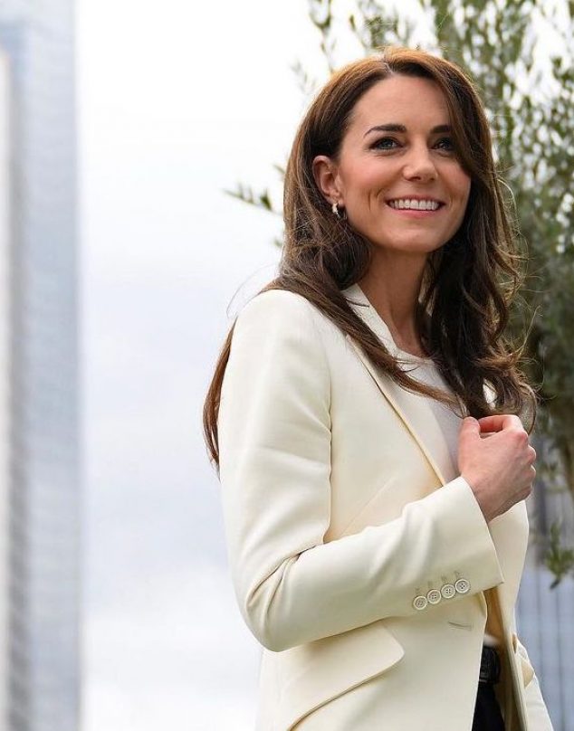 Diseñador que vistió a Kate Middleton acusa de plagio a miembro de realeza belga