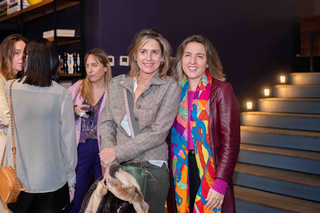 Alejandra Chellew y Francisca Valdés.