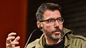 Alberto Fuguet regresa a Grupo Planeta y anuncia nueva novela